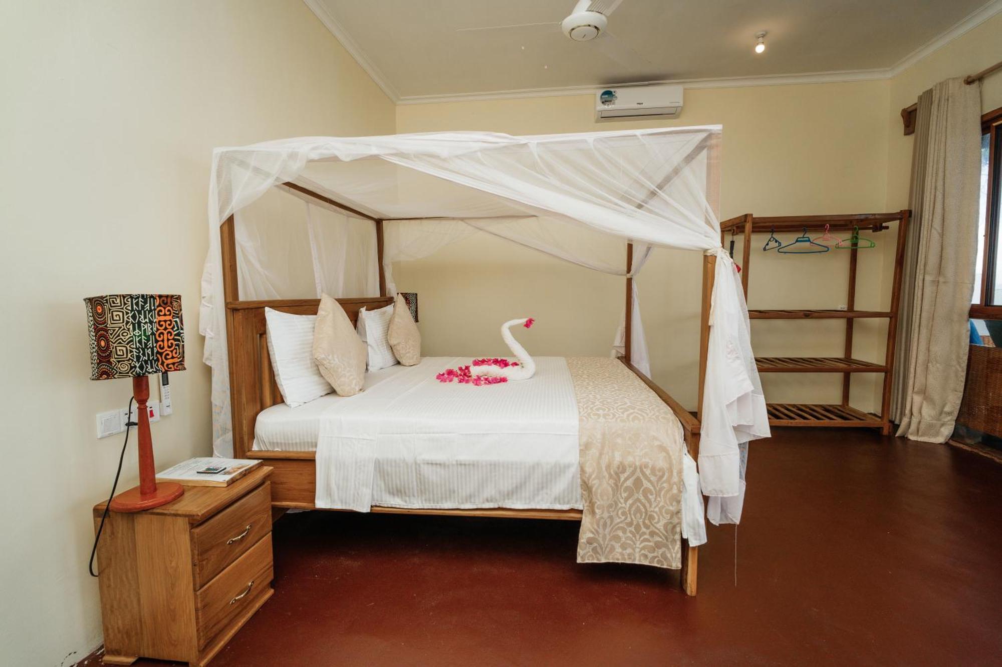 Maisara Mafia Beach Lodge Kilindoni Bagian luar foto